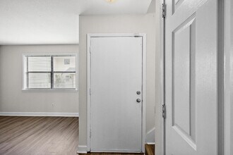 1013 Windrose Dr in Brandon, MS - Building Photo - Building Photo