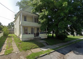 419-421-421 Vrooman Ave in Amsterdam, NY - Building Photo