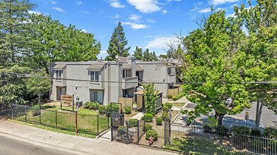 Hurley North Apartments in Sacramento, CA - Foto de edificio - Building Photo