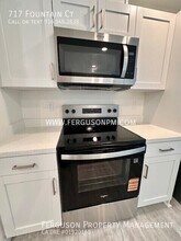 717 Fountain Ct in Roseville, CA - Building Photo - Building Photo