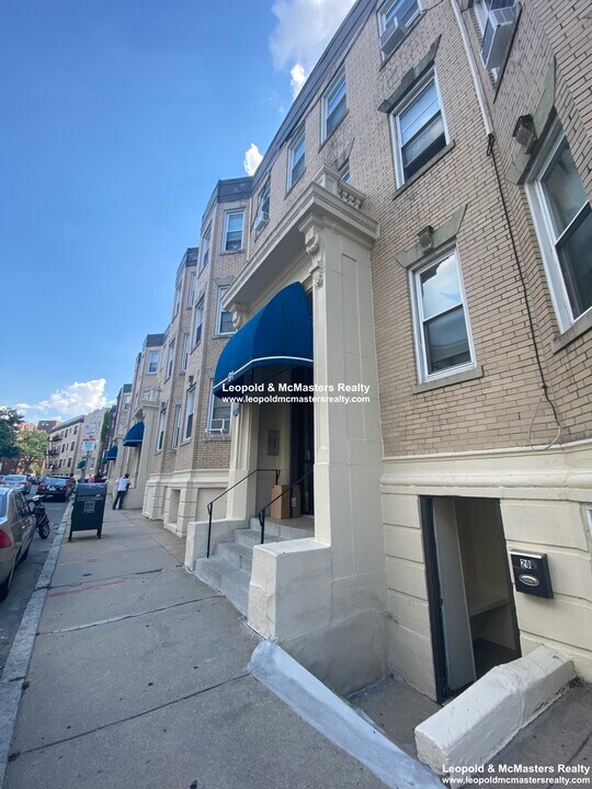 91 Gordon St in Boston, MA - Foto de edificio