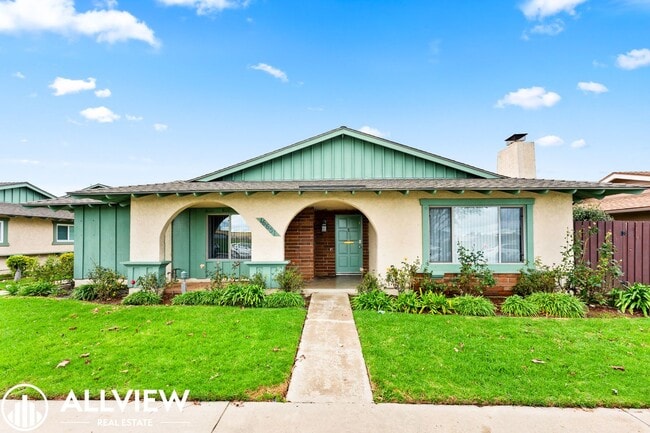 16651 Tunstall Ln in Huntington Beach, CA - Building Photo - Building Photo