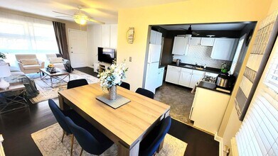 1300 Whirlaway Dr in Louisville, KY - Building Photo - Building Photo