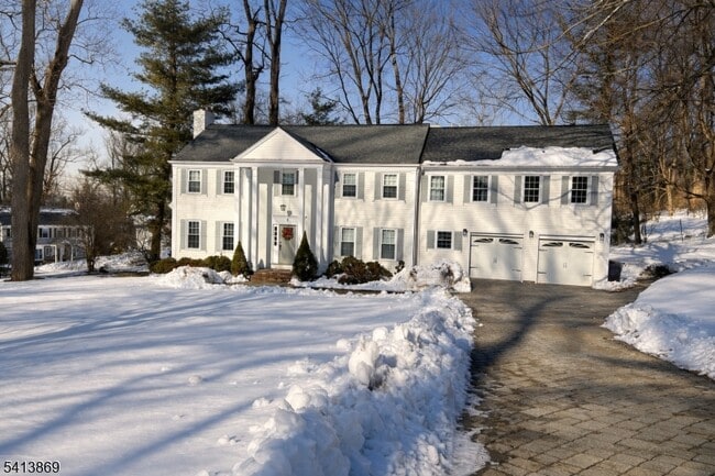 property at 7 Seminole Way