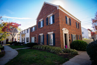 Brookville Townhomes in Alexandria, VA - Building Photo - Building Photo