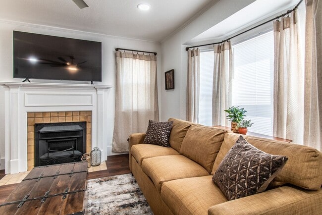 1117 Ocean Dr in Corpus Christi, TX - Building Photo - Building Photo