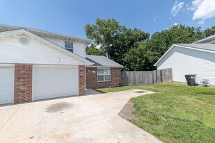 1607 Bold Ruler Ct in Columbia, MO - Building Photo