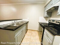 2110 Wilcrest Dr photo'