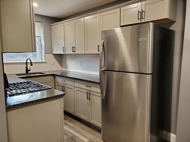 6228 Tabor Ave photo'