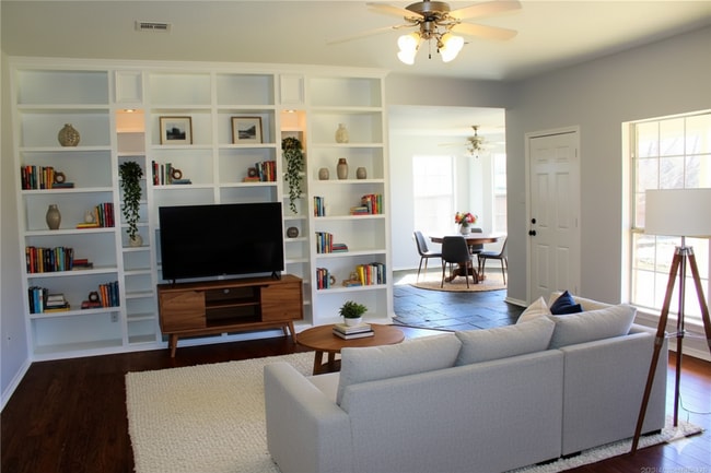 303 Summit Cir in Durant, OK - Building Photo - Building Photo