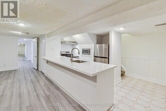 40 Tiago Ave in Toronto, ON - Building Photo - Building Photo