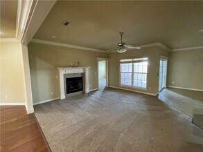 2427 W McKinley Blvd in Rogers, AR - Building Photo - Building Photo