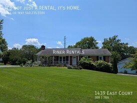 1439 East Ct in Harrisonburg, VA - Building Photo