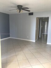 5150 Elmhurst Rd in West Palm Beach, FL - Building Photo - Building Photo