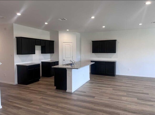 15130 Pr Ml Dr in New Caney, TX - Building Photo - Building Photo