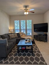 106 Gambel Oak Way in San Marcos, TX - Building Photo - Building Photo