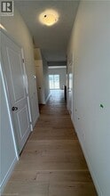240 Green Gate Blvd in Cambridge, ON - Building Photo - Building Photo