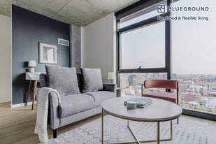 225 N Elizabeth St in Chicago, IL - Building Photo