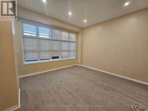 3034 Bur Oak Ave in Markham, ON - Building Photo - Building Photo