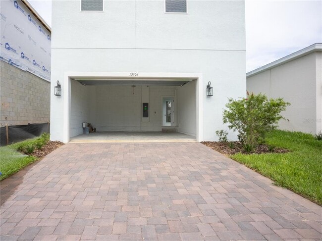 property at 12506 Westhaven Oak Dr