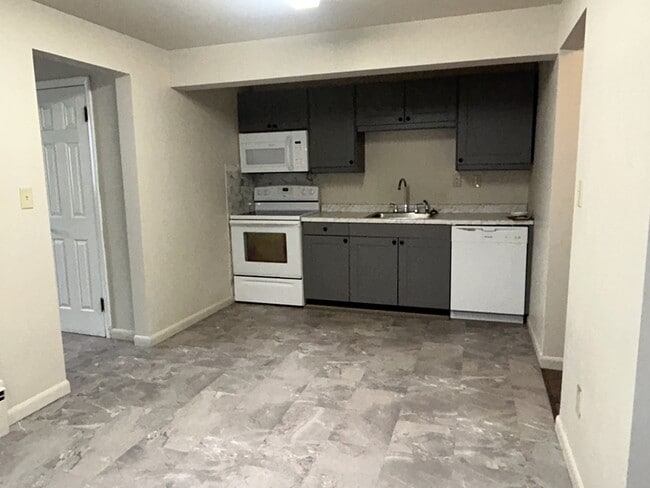 property at 2833 3rd Ave SE