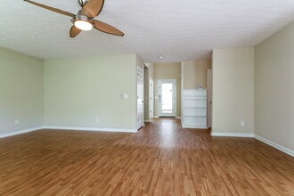 300 Kentshire Pl NW in Lawrenceville, GA - Building Photo - Building Photo