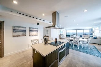 1930 Bay Dr, Unit APT 2 in Miami Beach, FL - Foto de edificio - Building Photo