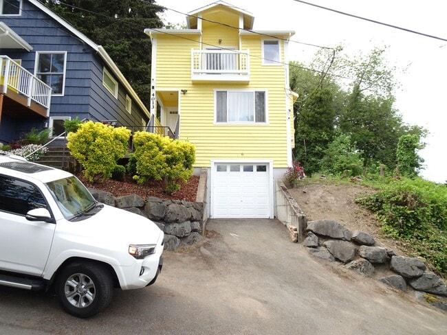 property at 4013 34th Ave S