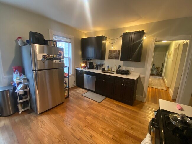 10 Taft St, Unit #3