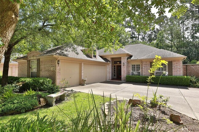 property at 126 S Castlegreen Cir