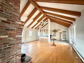 186 County Rd in Wareham, MA - Building Photo - Building Photo