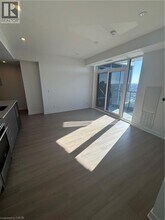 25 Wellington St S in Kitchener, ON - Building Photo - Building Photo