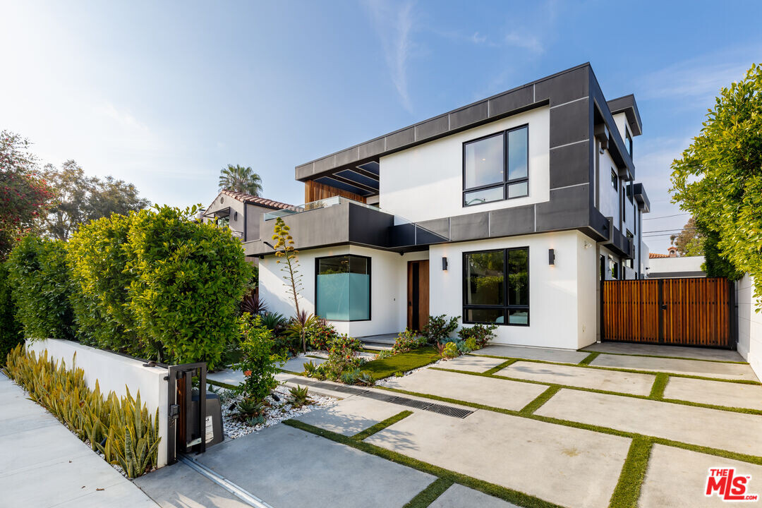 6201 Lindenhurst Ave in Los Angeles, CA - Foto de edificio