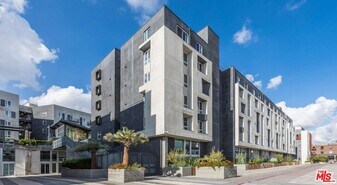 950 E 3rd St in Los Angeles, CA - Building Photo