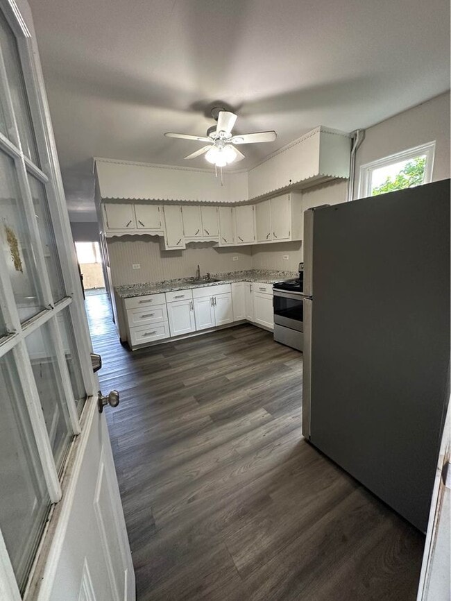 property at 1811 Cedar Ave