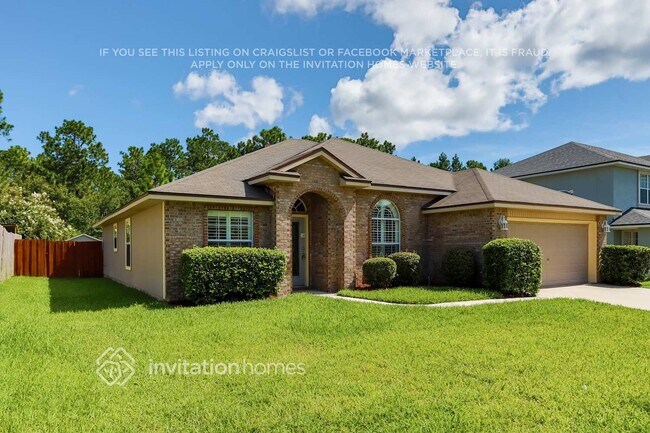 2513 Royal Pointe Dr in Green Cove Springs, FL - Building Photo - Building Photo
