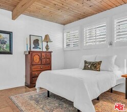 817 N Via Monte Vista in Palm Springs, CA - Building Photo - Building Photo