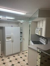 10811 Richmond Ave. in Houston, TX - Building Photo - Building Photo