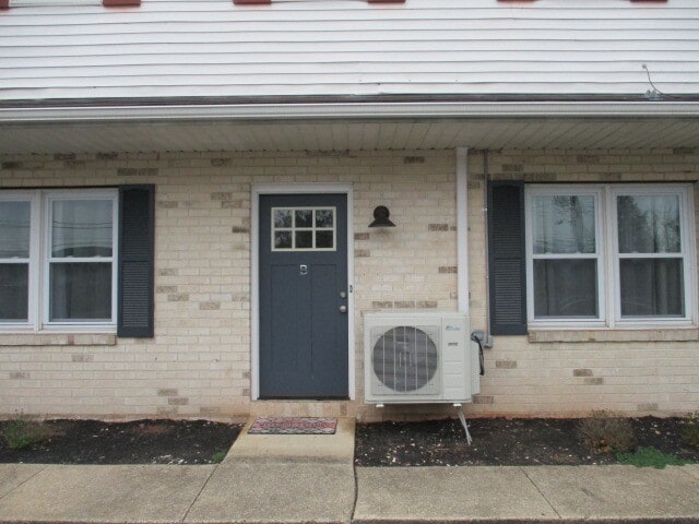property at 719 Valley St