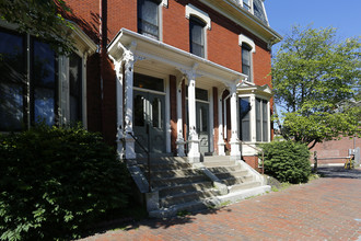 764 Congress St in Portland, ME - Building Photo - Building Photo