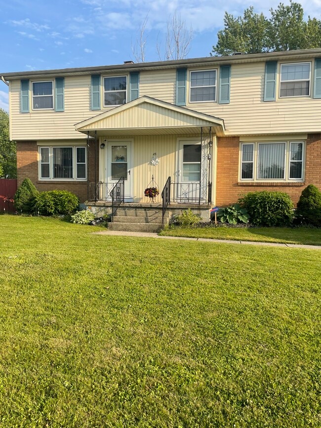 property at 43 Jeffrey Dr