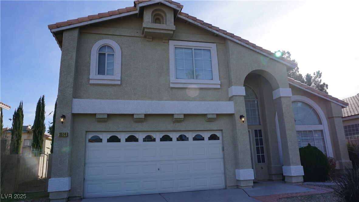 3514 White Diamond Dr in Las Vegas, NV - Building Photo