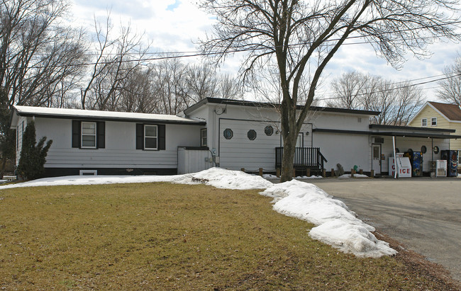 1935 7th St NW in Faribault, MN - Building Photo - Building Photo