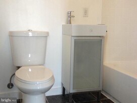 503 S 52nd St in Philadelphia, PA - Building Photo