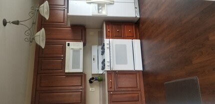 111 Shinnecock Dr in Englishtown, NJ - Building Photo - Building Photo