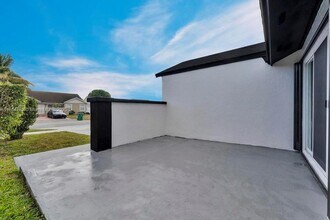 20328 NW 33rd Ave in Miami Gardens, FL - Building Photo - Building Photo