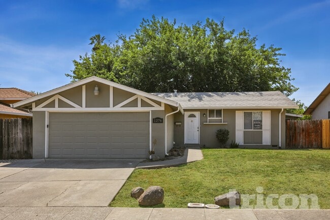 property at 1276 Alderwood Way