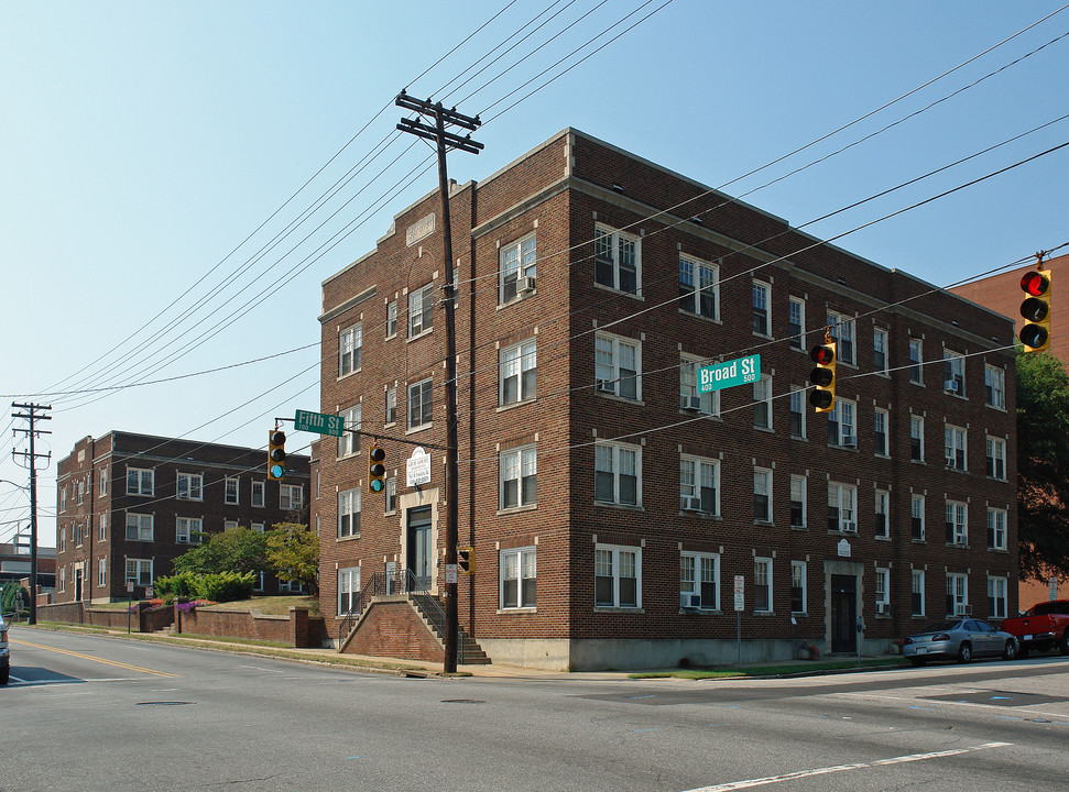 Gray Court Apartments in Winston-Salem, NC - Foto de edificio