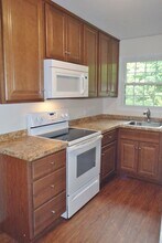 E. E Park Ave in State College, PA - Building Photo - Building Photo