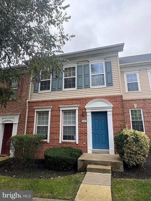 property at 537 Ensemble Ct
